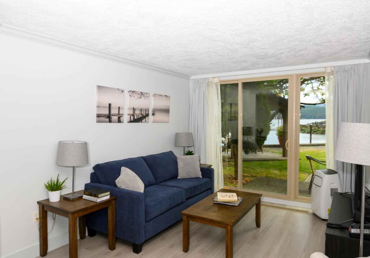 Oceanfront At Hotel Cowichan Bay