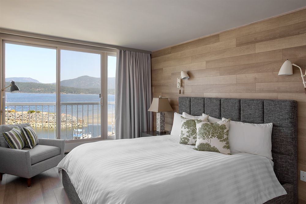 Oceanfront At Hotel Cowichan Bay
