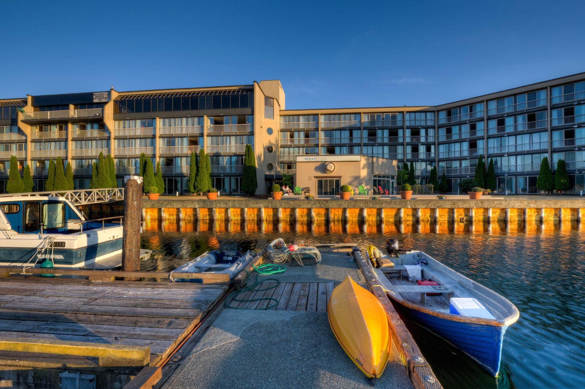 Oceanfront At Hotel 3*