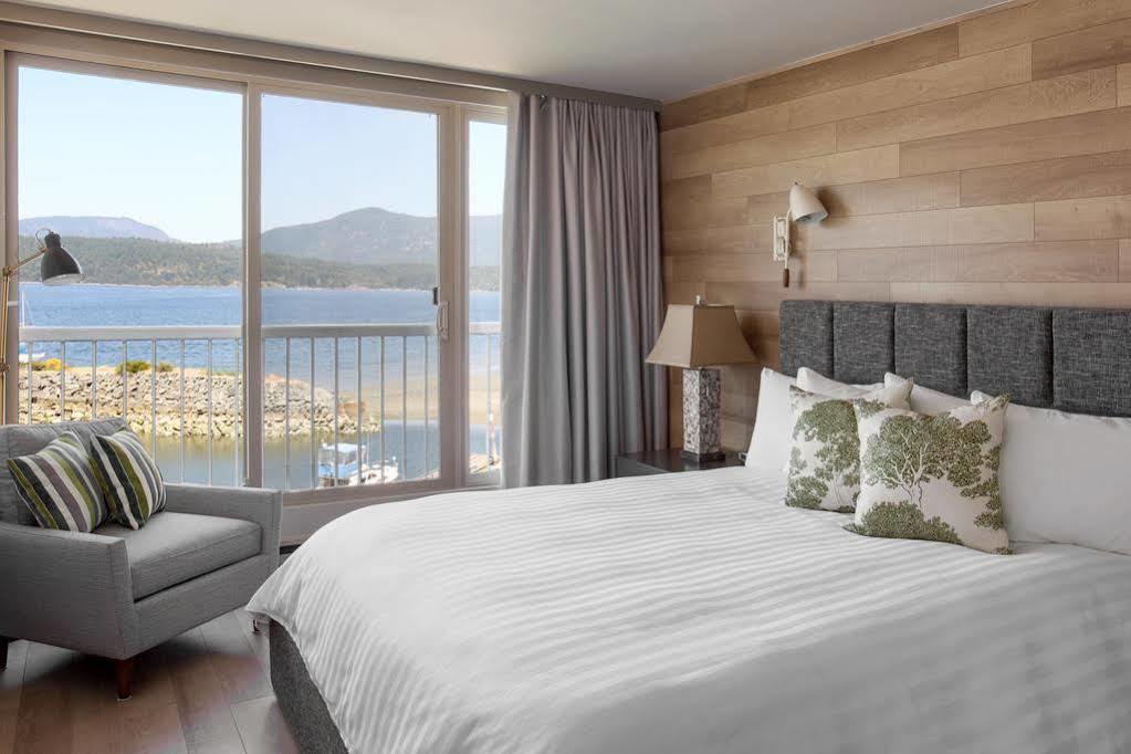 Oceanfront At Cowichan Bay