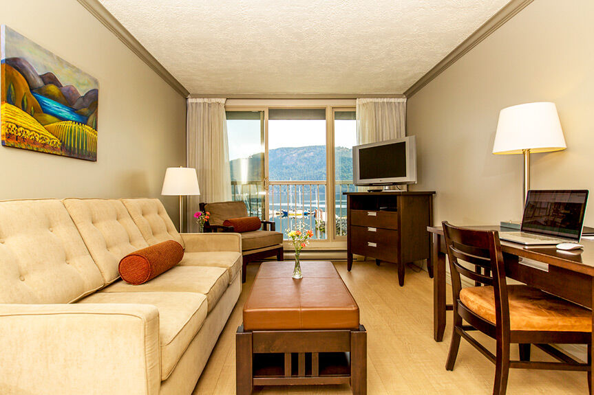 Oceanfront At 3* Cowichan Bay